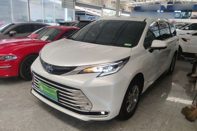 Used Toyota SIENNA 2021 2.5L Hybrid Premium Edition Guazi used car, China used car export, Used car for sale, Used  cars, Cheapest cars for sale