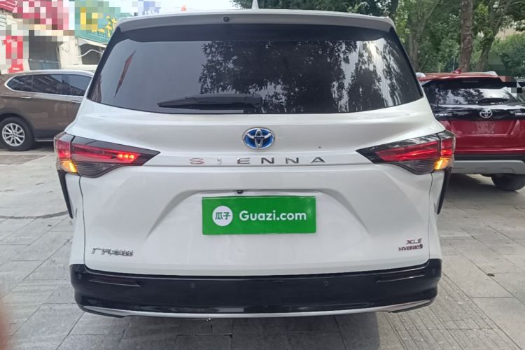 Used Toyota SIENNA 2021 2.5L Hybrid Luxury Edition Rear