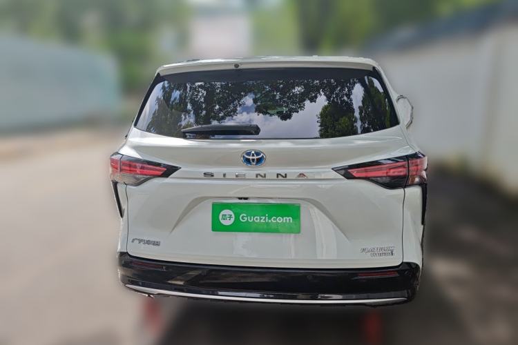 Used Toyota SIENNA 2021 2.5L Hybrid Platinum Edition Rear