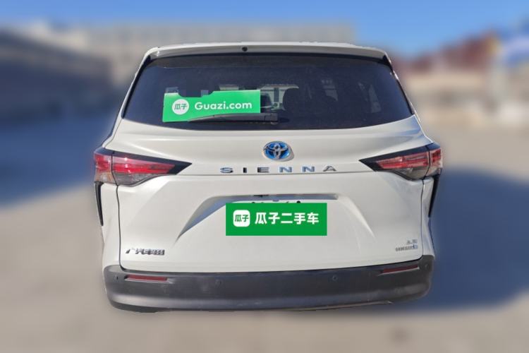 Used Toyota SIENNA 2021 2.5L Hybrid Comfort Edition Rear