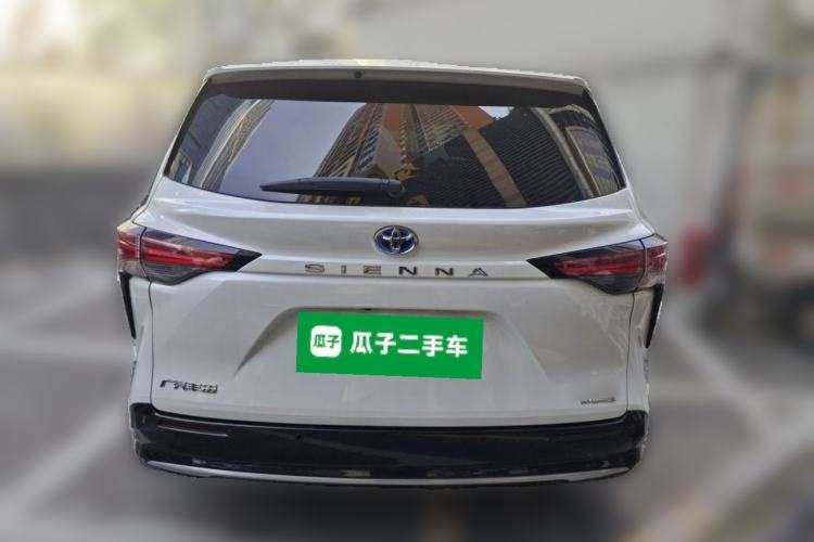 Used Toyota SIENNA 2021 2.5L Hybrid Premium Edition Rear