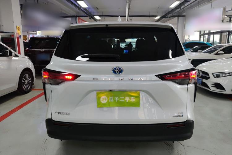 Used Toyota SIENNA 2021 2.5L Hybrid Comfort Edition Rear