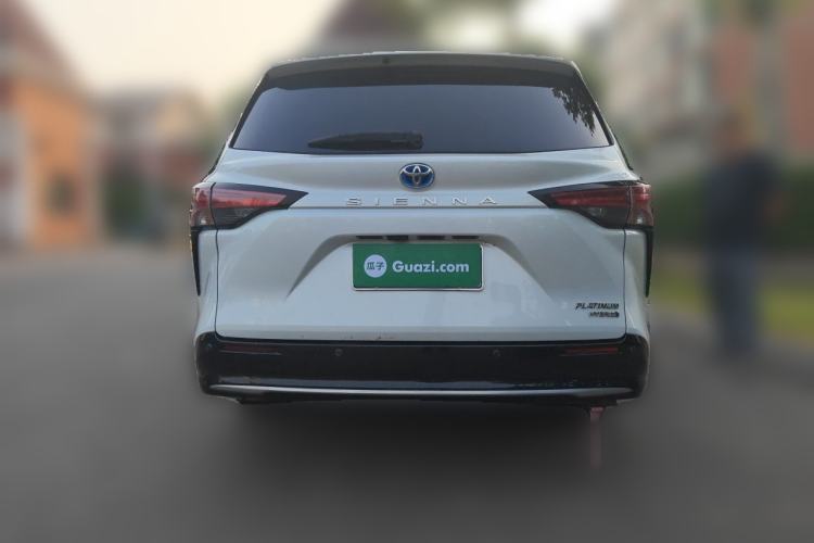 Used Toyota SIENNA 2021 2.5L Hybrid Platinum Edition Rear