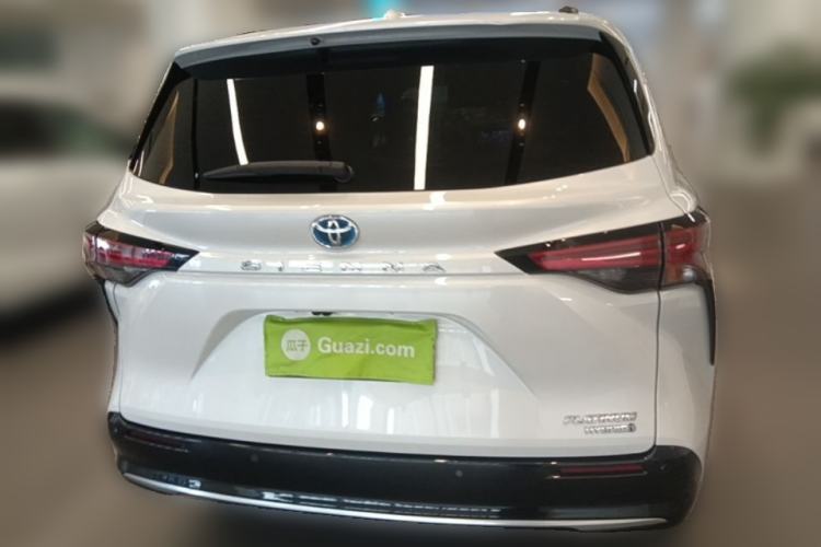 Used Toyota SIENNA 2021 2.5L Hybrid Platinum Edition Rear