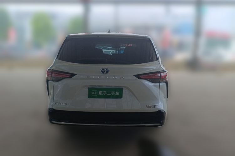 Used Toyota SIENNA 2021 2.5L Hybrid Premium Edition Rear