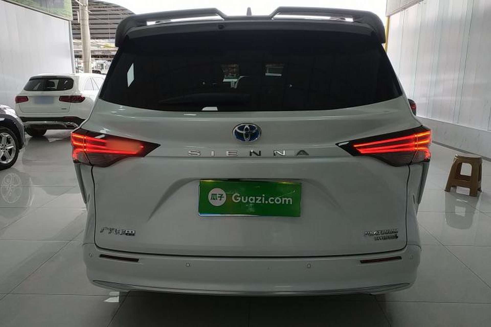 Used Toyota SIENNA 2021 2.5L Hybrid Platinum Edition Rear
