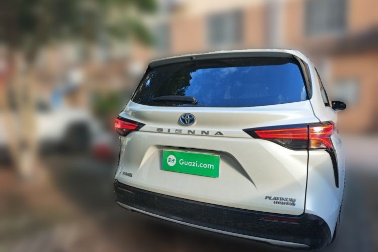 Used Toyota SIENNA 2021 2.5L Hybrid Platinum Edition Rear