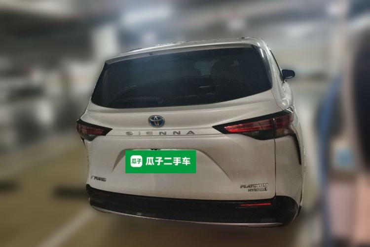 Used Toyota SIENNA 2021 2.5L Hybrid Platinum Edition Rear