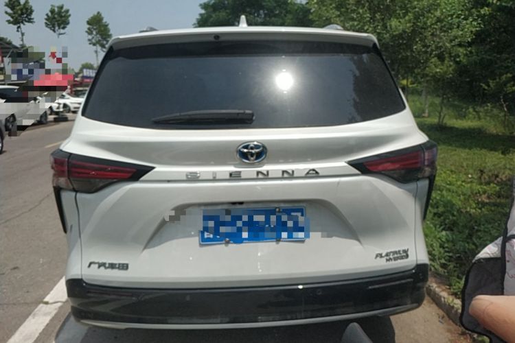 Used Toyota SIENNA 2021 2.5L Hybrid Platinum Edition Rear