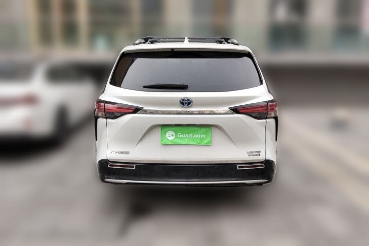 Used Toyota SIENNA 2021 2.5L Hybrid Premium Edition Rear