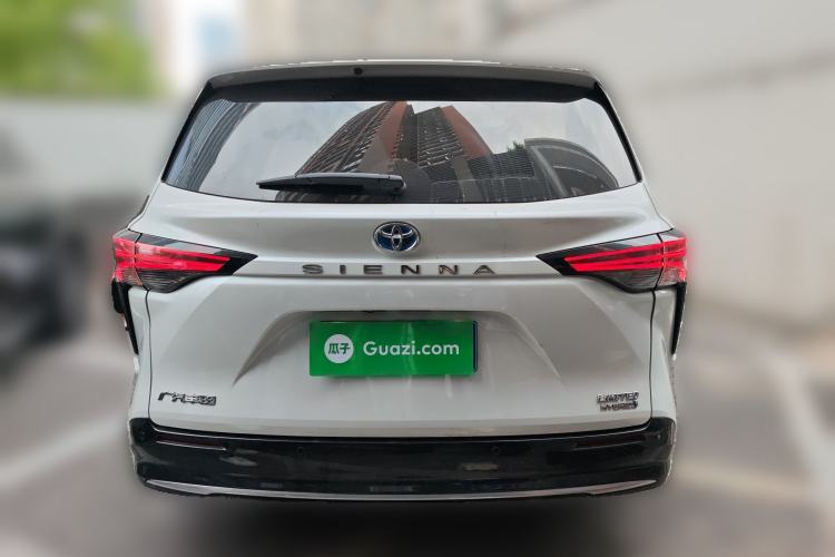 Used Toyota SIENNA 2021 2.5L Hybrid Premium Edition Rear