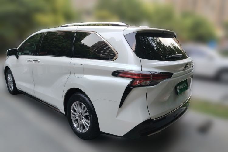 Used Toyota SIENNA 2021 2.5L Hybrid Premium Edition Rear Left 45 Deg