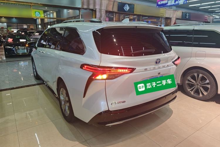 Used Toyota SIENNA 2021 2.5L Hybrid Platinum Edition Rear Left 45 Deg