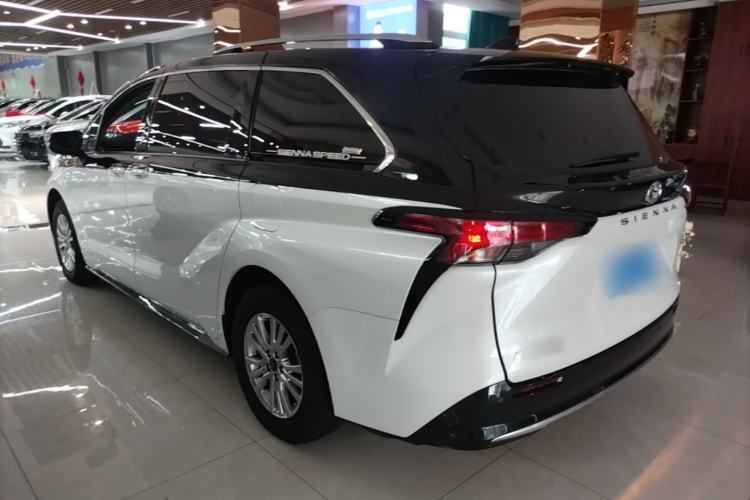 Used Toyota SIENNA 2021 2.5L Hybrid Luxury Edition Rear Left 45 Deg