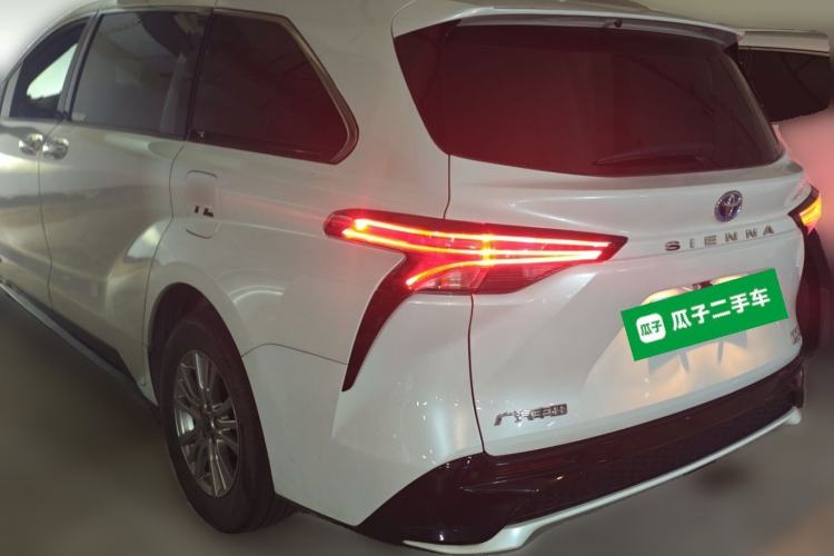 Used Toyota SIENNA 2021 2.5L Hybrid Premium Edition Rear Left 45 Deg