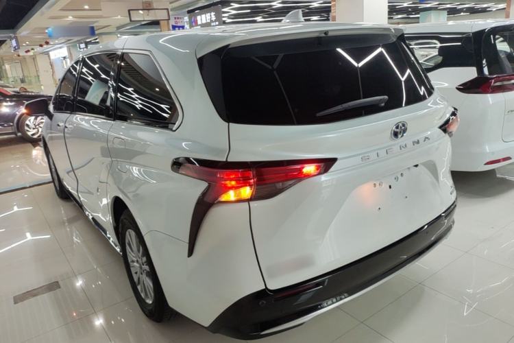Used Toyota SIENNA 2021 2.5L Hybrid Luxury Edition Rear Left 45 Deg