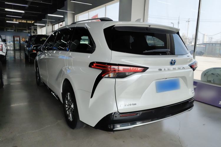 Used Toyota SIENNA 2021 2.5L Hybrid Premium Edition Rear Left 45 Deg