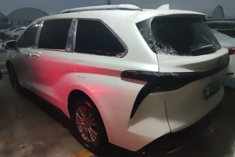 Used Toyota SIENNA 2021 2.5L Hybrid Luxury Edition Rear Left 45 Deg