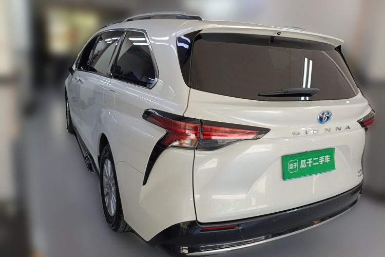 Used Toyota SIENNA 2021 2.5L Hybrid Premium Edition Rear Left 45 Deg