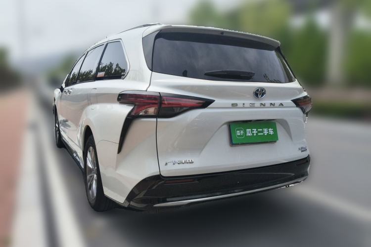 Used Toyota SIENNA 2021 2.5L Hybrid Platinum Edition Rear Left 45 Deg
