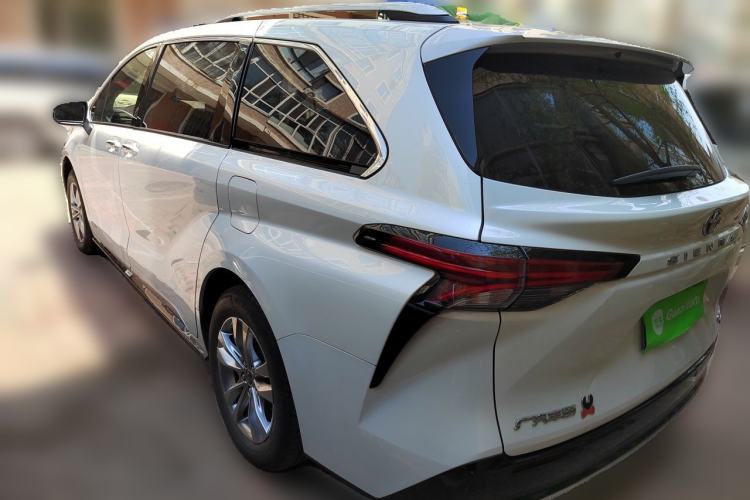 Used Toyota SIENNA 2021 2.5L Hybrid Platinum Edition Rear Left 45 Deg