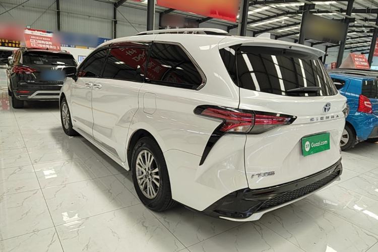 Used Toyota SIENNA 2021 2.5L Hybrid Premium Edition Rear Left 45 Deg