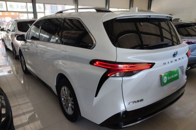 Used Toyota SIENNA 2021 2.5L Hybrid Premium Edition Rear Left 45 Deg