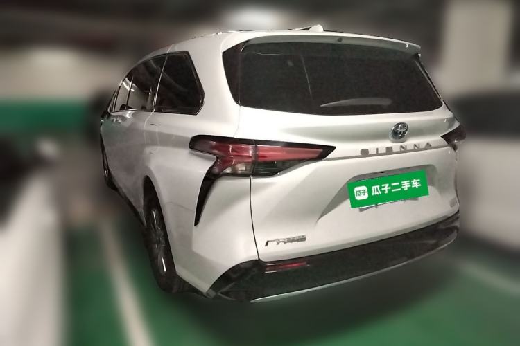 Used Toyota SIENNA 2021 2.5L Hybrid Premium Edition Rear Left 45 Deg