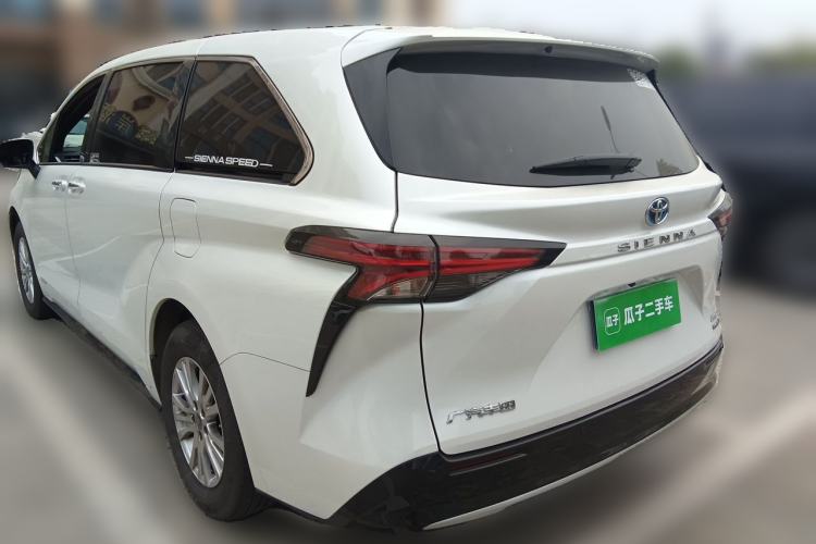 Used Toyota SIENNA 2021 2.5L Hybrid Premium Edition Rear Left 45 Deg
