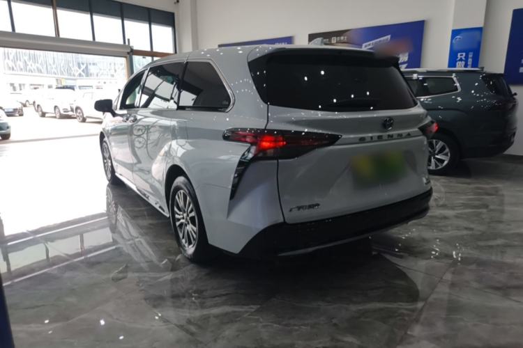 Used Toyota SIENNA 2021 2.5L Hybrid Luxury Edition Rear Left 45 Deg