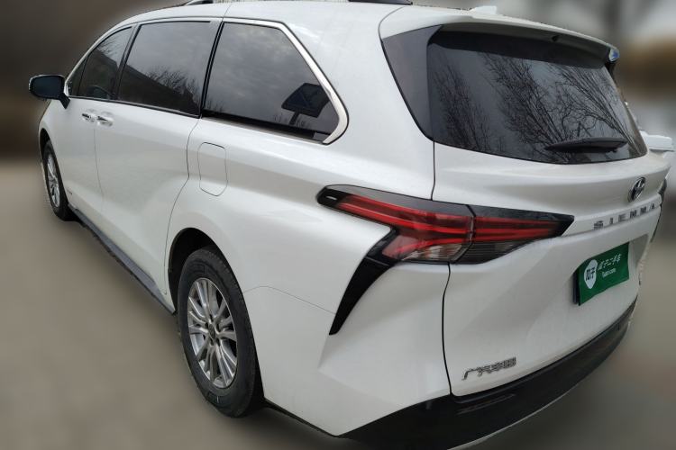 Used Toyota SIENNA 2021 2.5L Hybrid Premium Edition Rear Left 45 Deg