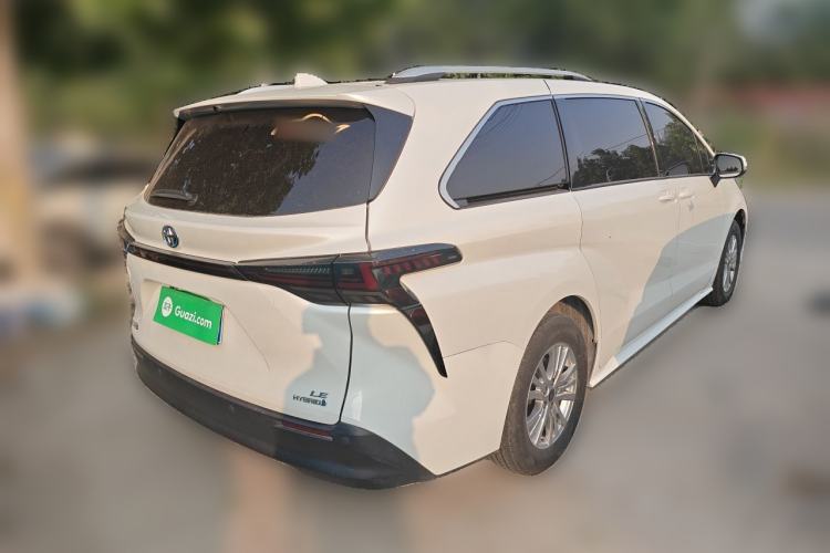 Used Toyota SIENNA 2021 2.5L Hybrid Luxury Welfare Edition Rear Right 45 Deg