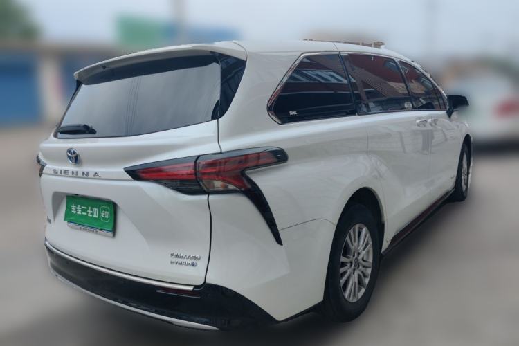 Used Toyota SIENNA 2021 2.5L Hybrid Premium Edition Rear Right 45 Deg