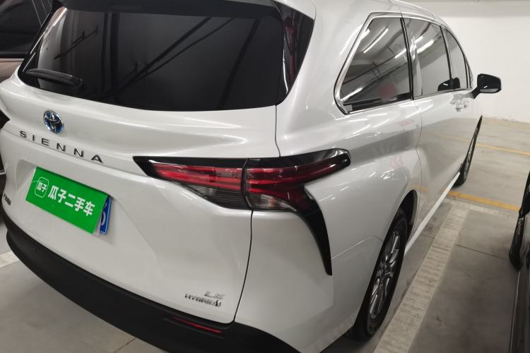 Used Toyota SIENNA 2021 2.5L Hybrid Comfort Edition Rear Right 45 Deg