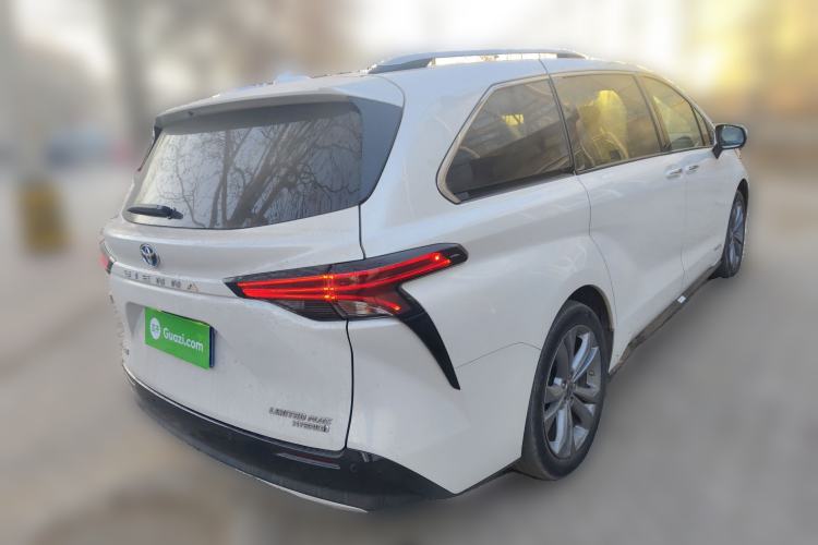 Used Toyota SIENNA 2021 2.5L Hybrid Ultimate Edition Rear Right 45 Deg