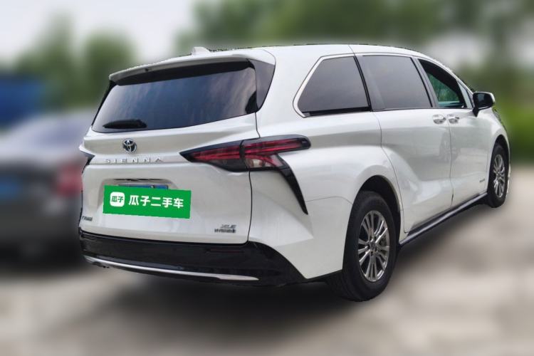 Used Toyota SIENNA 2021 2.5L Hybrid Luxury Edition Rear Right 45 Deg