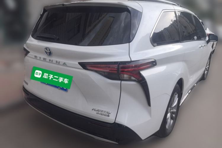 Used Toyota SIENNA 2021 2.5L Hybrid Platinum Edition Rear Right 45 Deg