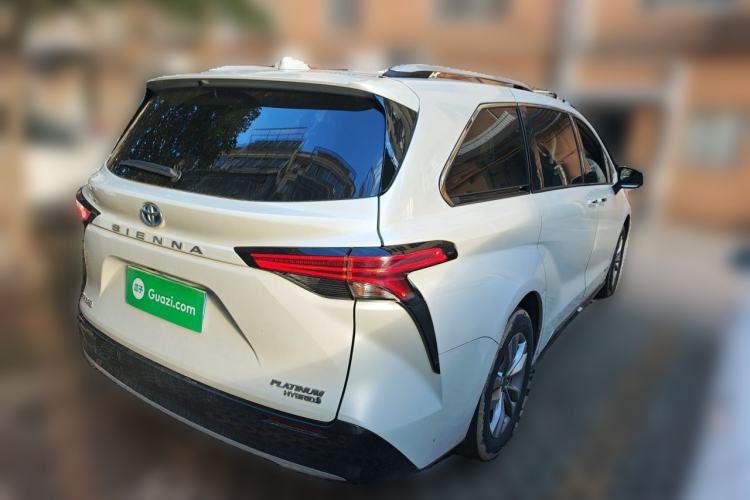 Used Toyota SIENNA 2021 2.5L Hybrid Platinum Edition Rear Right 45 Deg