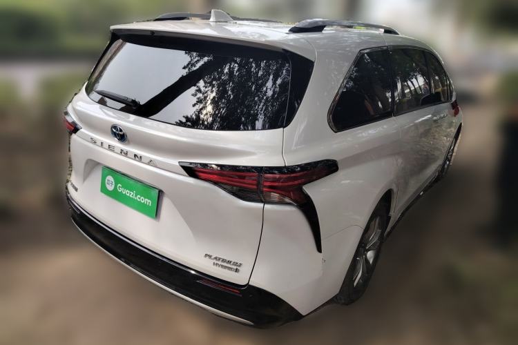 Used Toyota SIENNA 2021 2.5L Hybrid Platinum Edition Rear Right 45 Deg