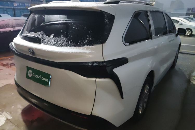 Used Toyota SIENNA 2021 2.5L Hybrid Luxury Edition Rear Right 45 Deg