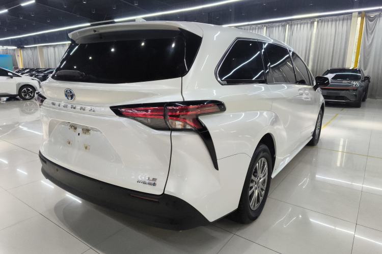 Used Toyota SIENNA 2021 2.5L Hybrid Comfort Edition Rear Right 45 Deg