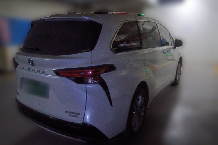 Used Toyota SIENNA 2021 2.5L Hybrid Platinum Edition Rear Right 45 Deg