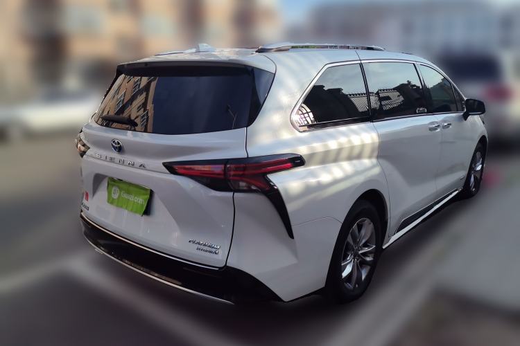 Used Toyota SIENNA 2021 2.5L Hybrid Platinum Edition Rear Right 45 Deg