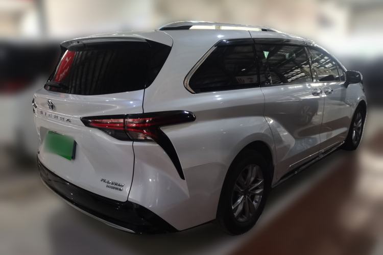 Used Toyota SIENNA 2021 2.5L Hybrid Platinum Edition Rear Right 45 Deg