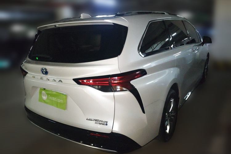 Used Toyota SIENNA 2021 2.5L Hybrid Ultimate Edition Rear Right 45 Deg