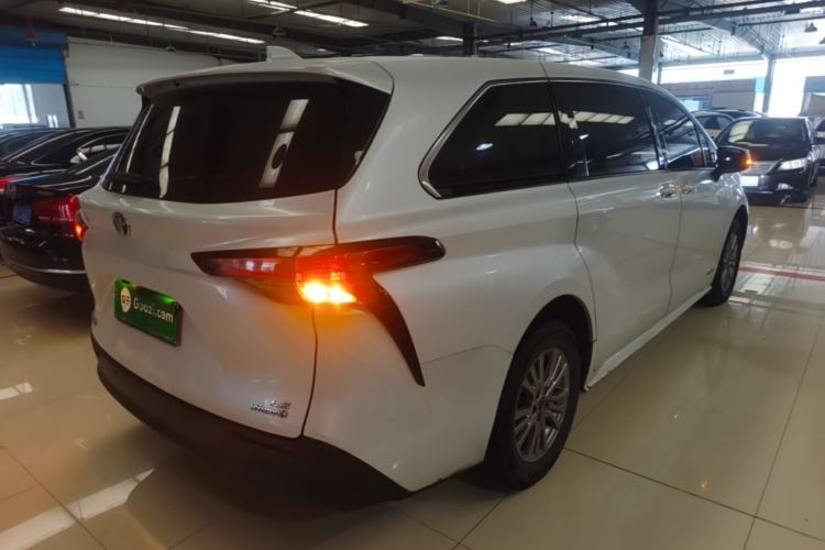 Used Toyota SIENNA 2021 2.5L Hybrid Comfort Edition Rear Right 45 Deg