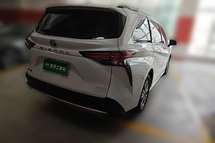 Used Toyota SIENNA 2021 2.5L Hybrid Premium Edition Rear Right 45 Deg