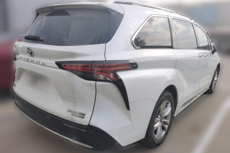 Used Toyota SIENNA 2021 2.5L Hybrid Platinum Edition Rear Right 45 Deg