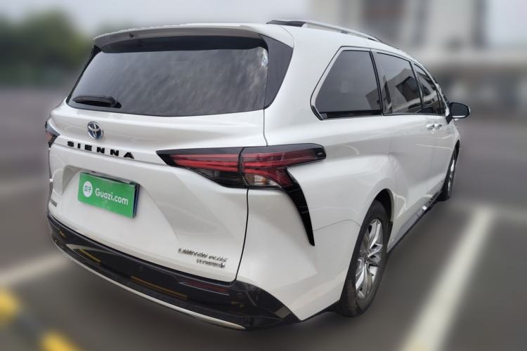 Used Toyota SIENNA 2021 2.5L Hybrid Ultimate Edition Rear Right 45 Deg
