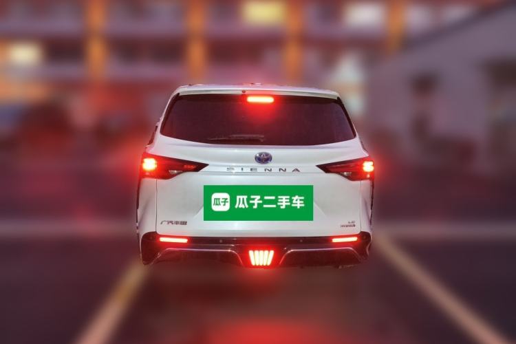 Used Toyota SIENNA 2021 2.5L Hybrid Comfort Edition Rear